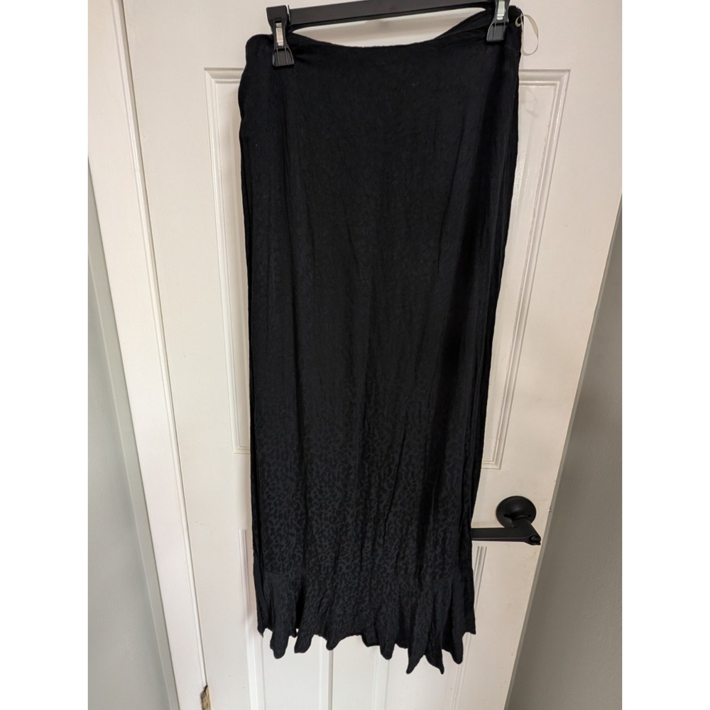 ILLA ILLA Black Leopard Print Maxi Skirt In Medium - Picture 4 of 5